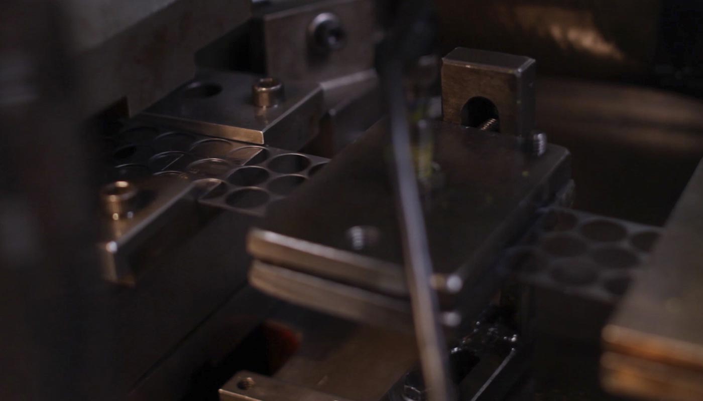 produzione elementi di fissaggio per l'assemblaggio rapido