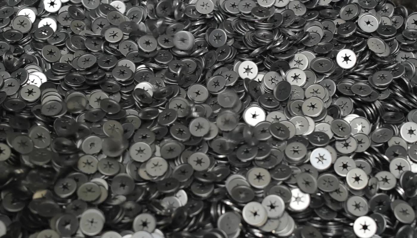 produzione elementi di fissaggio per l'assemblaggio rapido